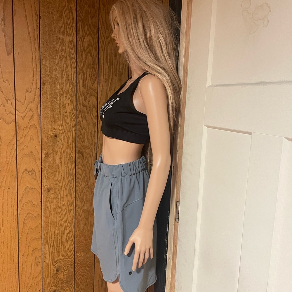 Lululemon" On The Fly Skirt 21* -Gray -Size (6) Good Condition ... - Picture 7 of 14